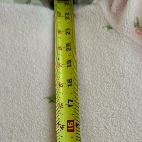 Plush Pink Robe with Embroidered Rosettes - Charter Club Intimates - Size: M - Picture 8 of 9